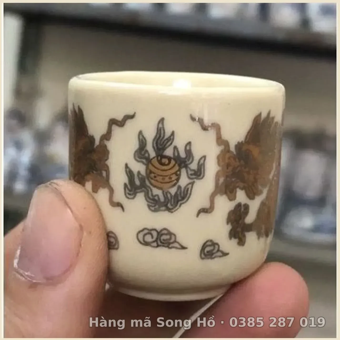 Chén Lẻ Mầu Xanh và Vàng