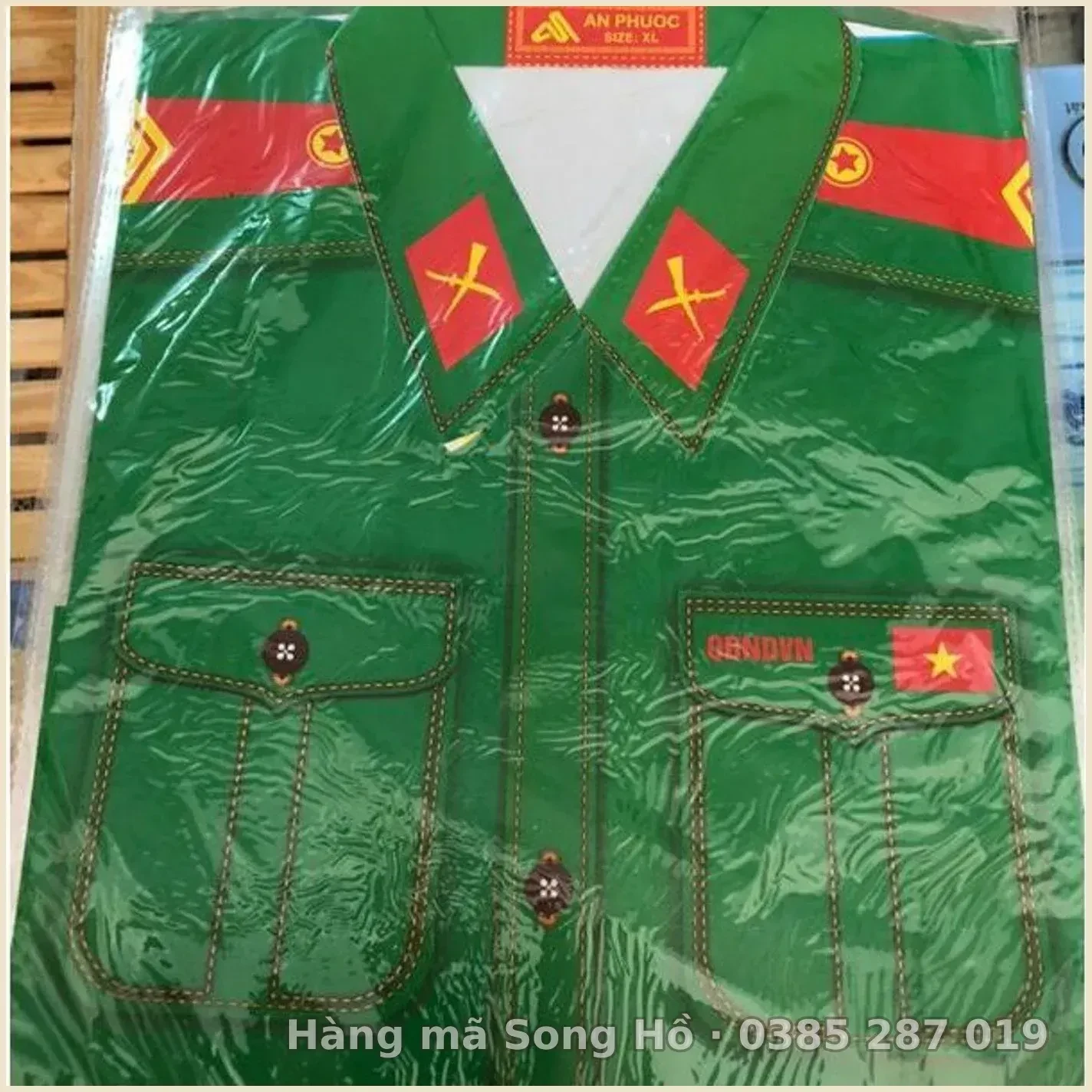 Quần áo bộ đội vàng mã mẫu mới( mặt trước quần áo,mặt sau phụ kiện)