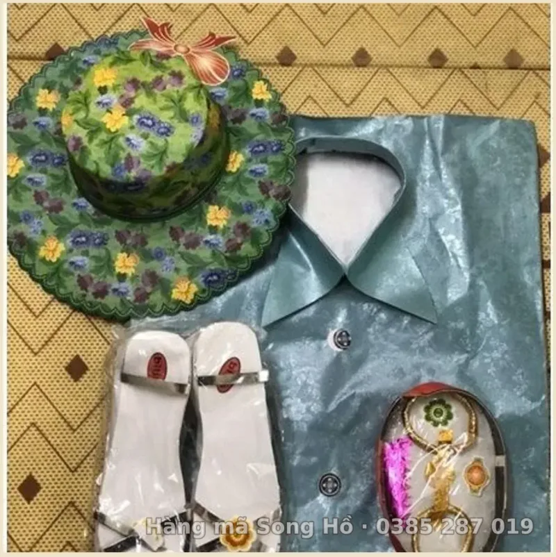 Quần Áo Vàng Mã Nữ ( Mầu Ngẫu Nhiên)