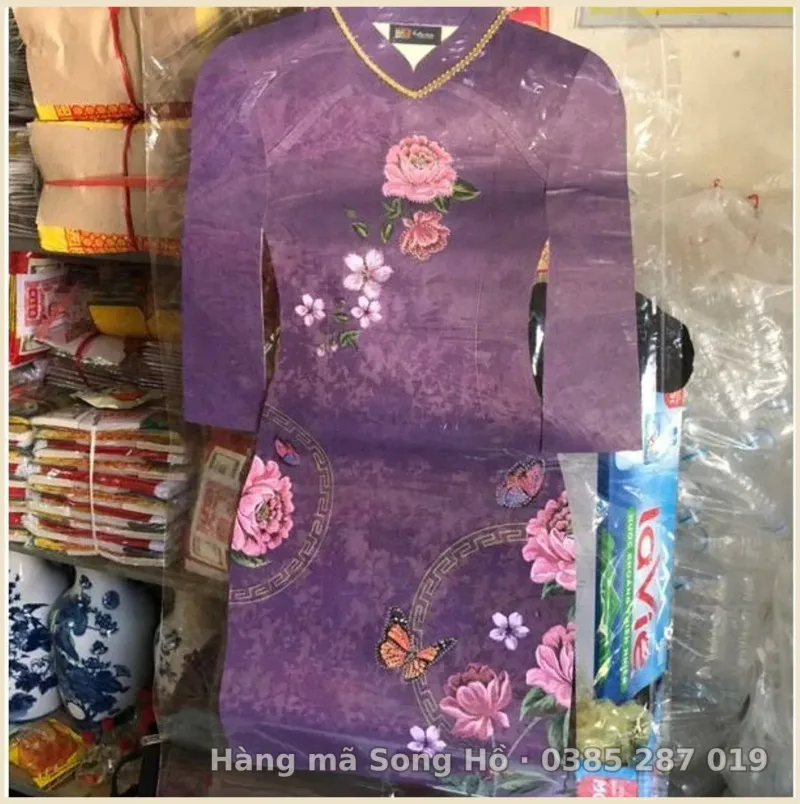 Áo dài truyền thống vàng mã mẫu mới(mầu ngẫu nhiên)