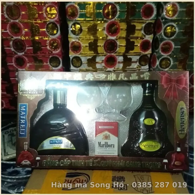 Hộp r ượu ngoại vàng mã giấy 3d nổi cao cấp( hộp quà r ượu ngoại)