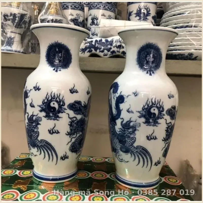 Lọ Hoa Lục Bình Thờ Men Lam Vẽ Rồng Bát Tràng (Lọ Hoa Thờ Giá 1 Lọ)