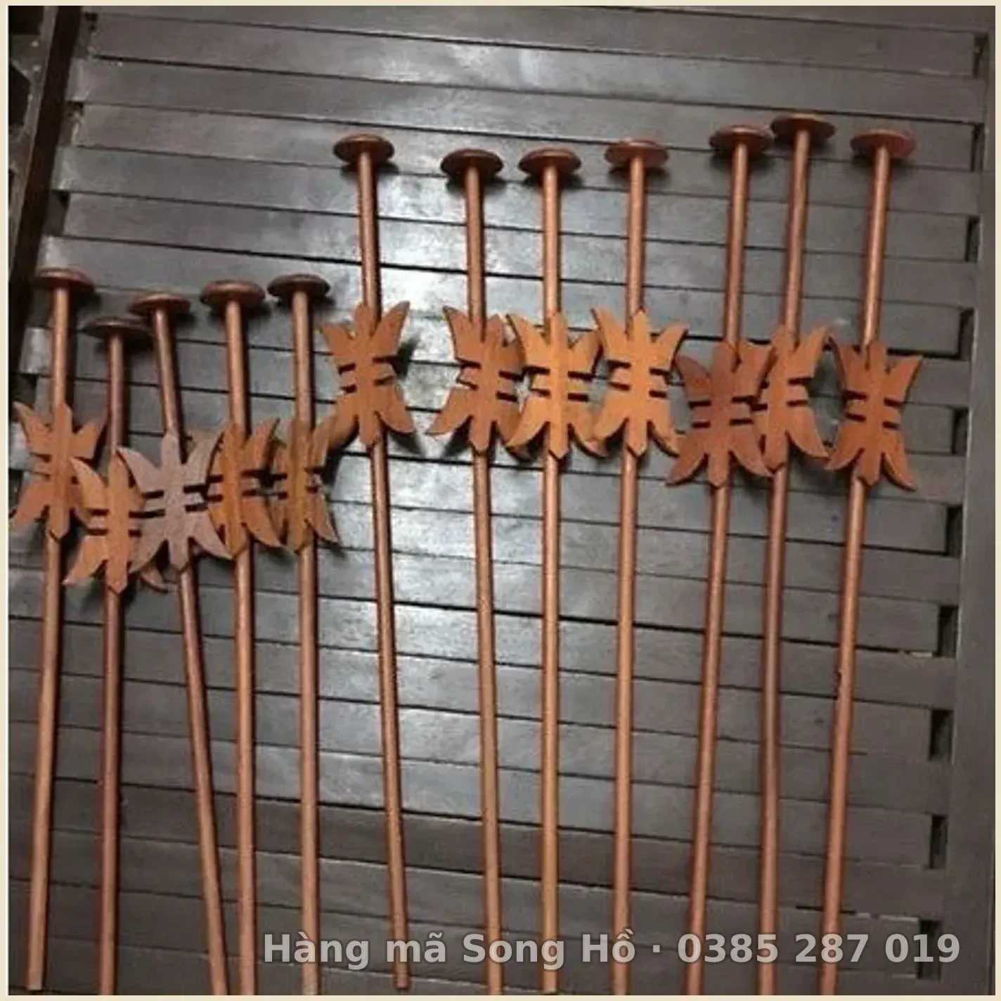 Que cắm Hương vòng